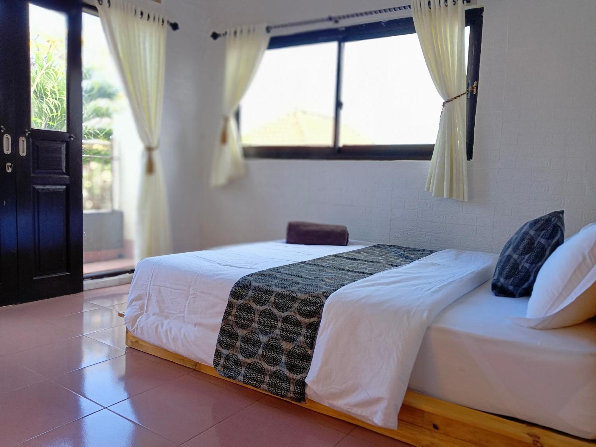 Mama Mega Homestay Pesanggaran Dış mekan fotoğraf