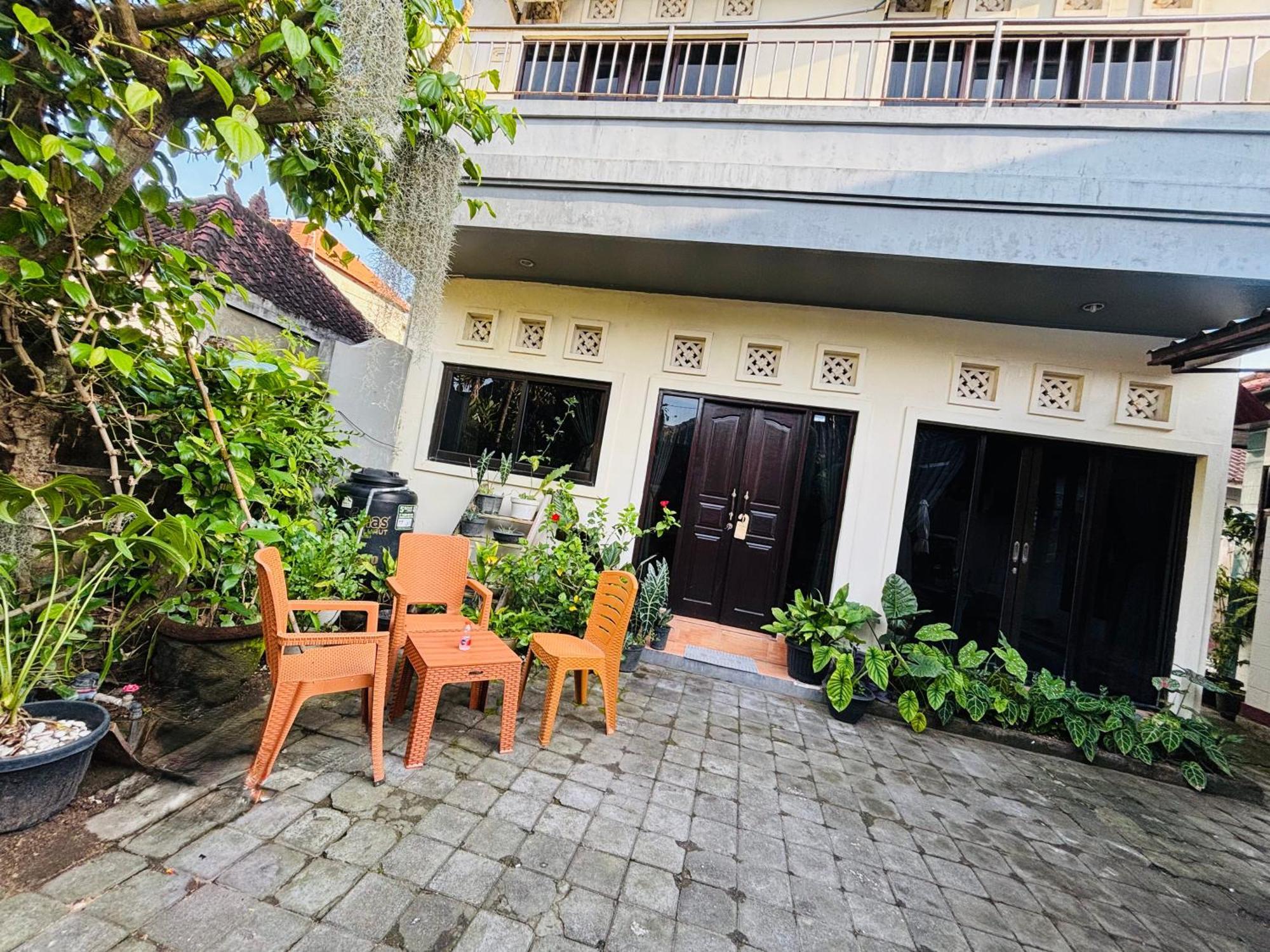 Mama Mega Homestay Pesanggaran Dış mekan fotoğraf