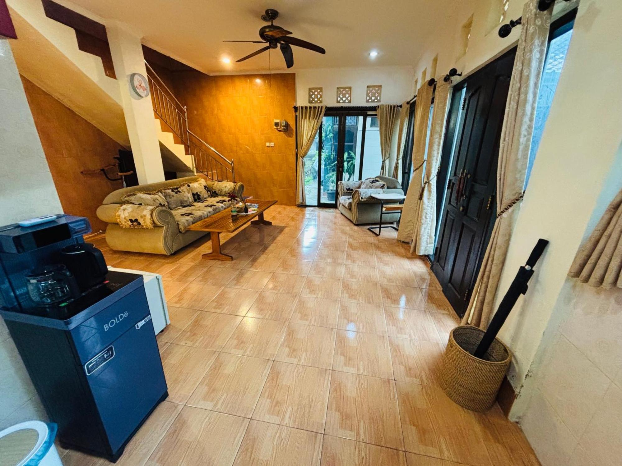 Mama Mega Homestay Pesanggaran Dış mekan fotoğraf
